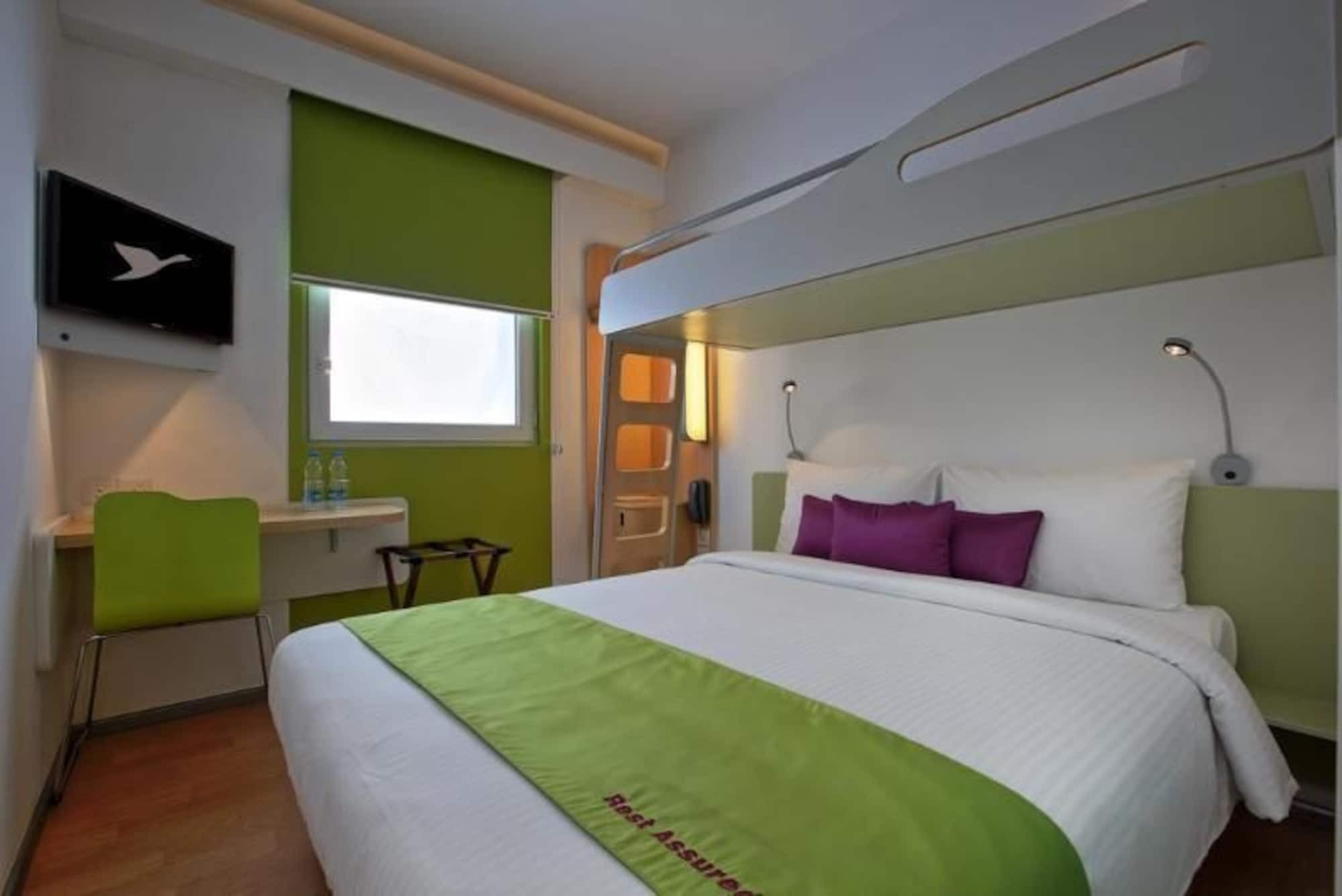Holiday Inn Express Ahmedabad Prahlad Nagar By Ihg Dış mekan fotoğraf